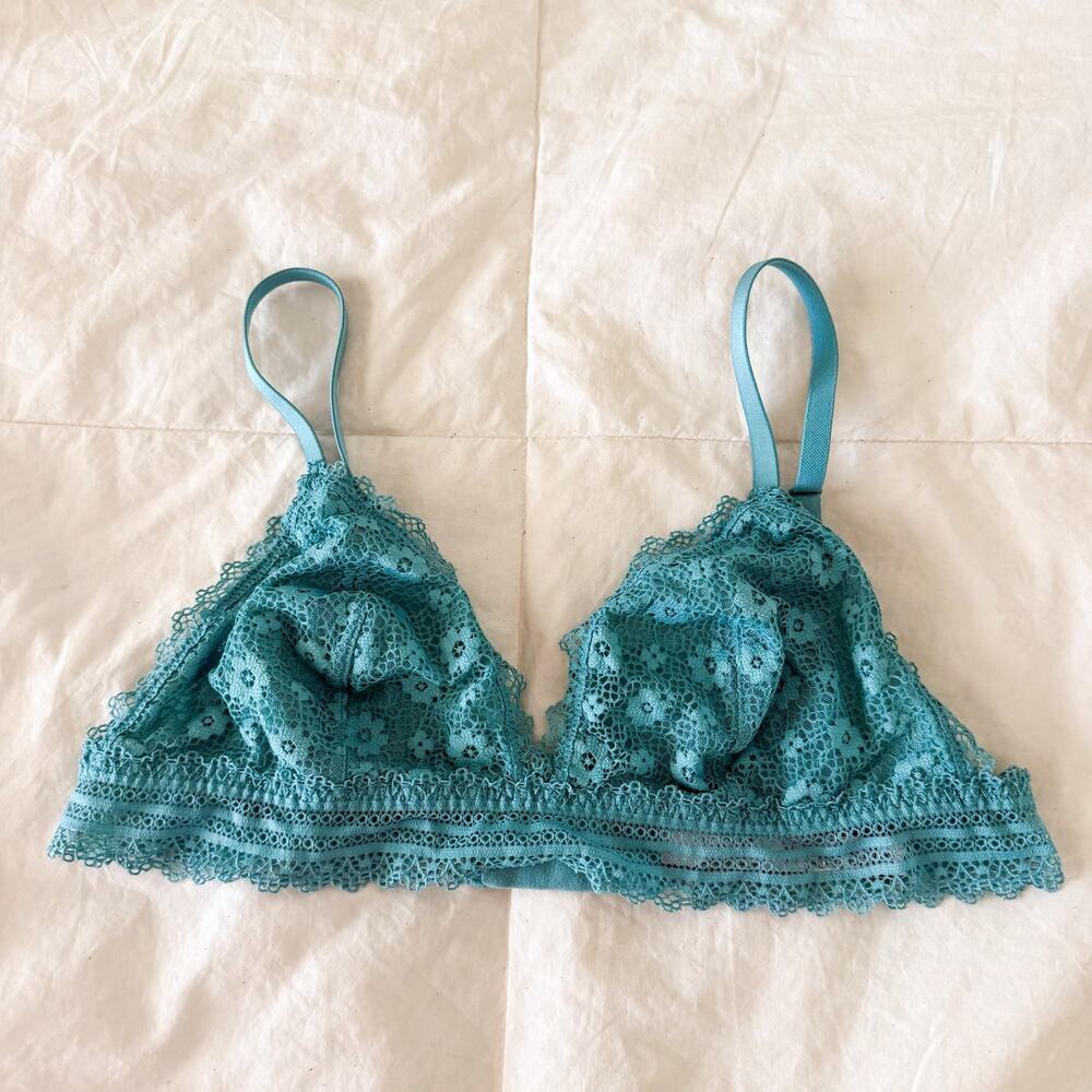 Victoria’s Secret Lace Triangle Bralette Aqua Blue Unlined Wireless Size Large